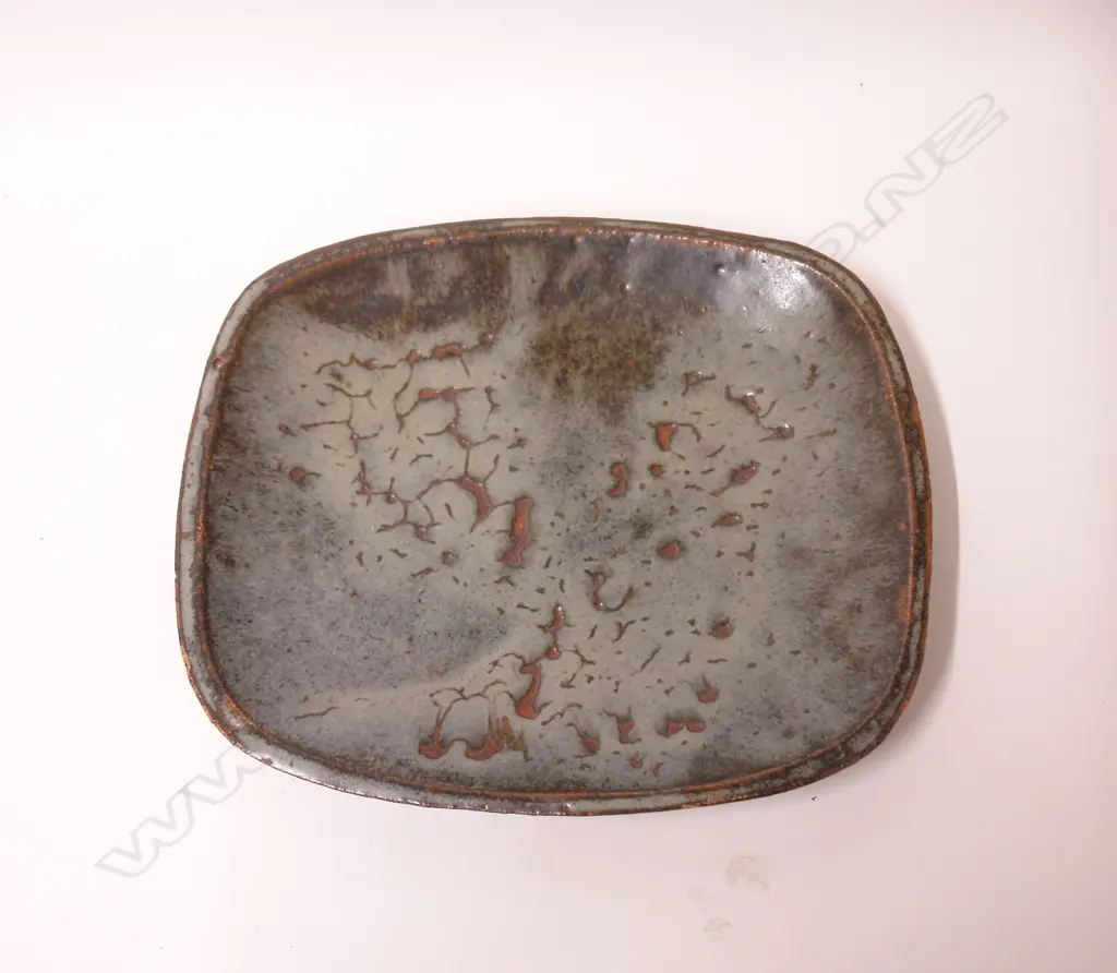 A Len Castle 1970s press moulded shallow dish Image 1++
