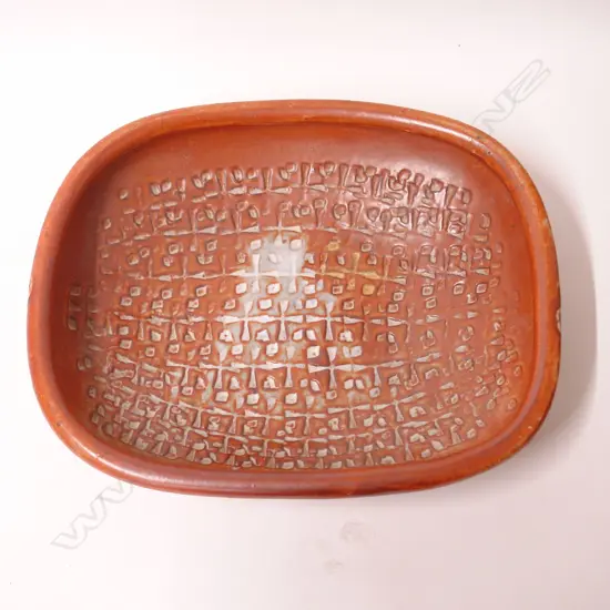 A Len Castle press moulded bowl