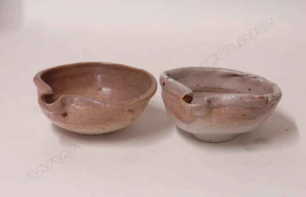 Two Len Castle lipped small pouring bowls Image 1++