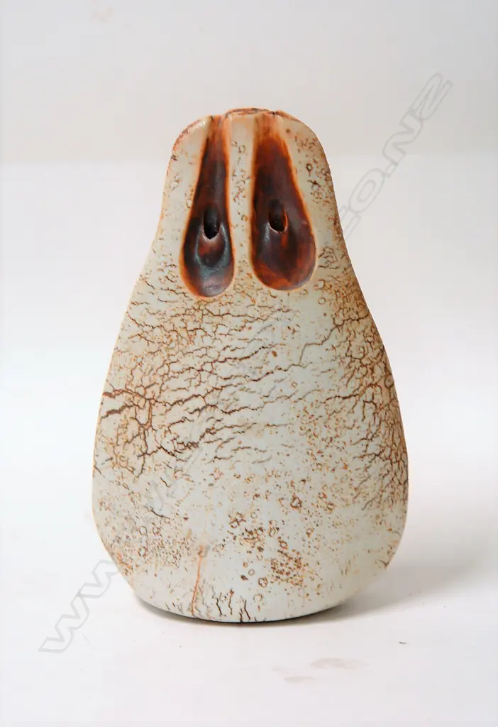 A Len Castle sedge grass vase Image 1++