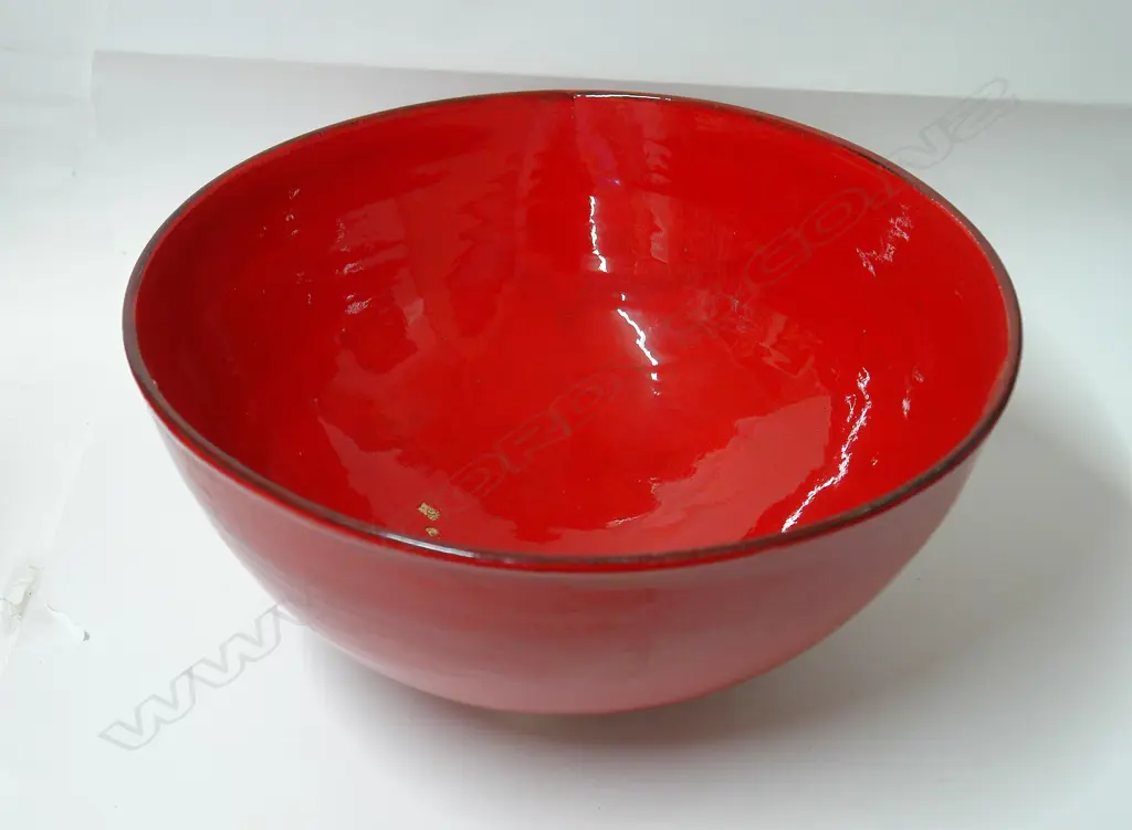 A Len Castle 'Red Lava Bowl' Image 1++