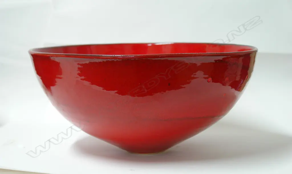 A Len Castle 'Red Lava Bowl' Image 1++