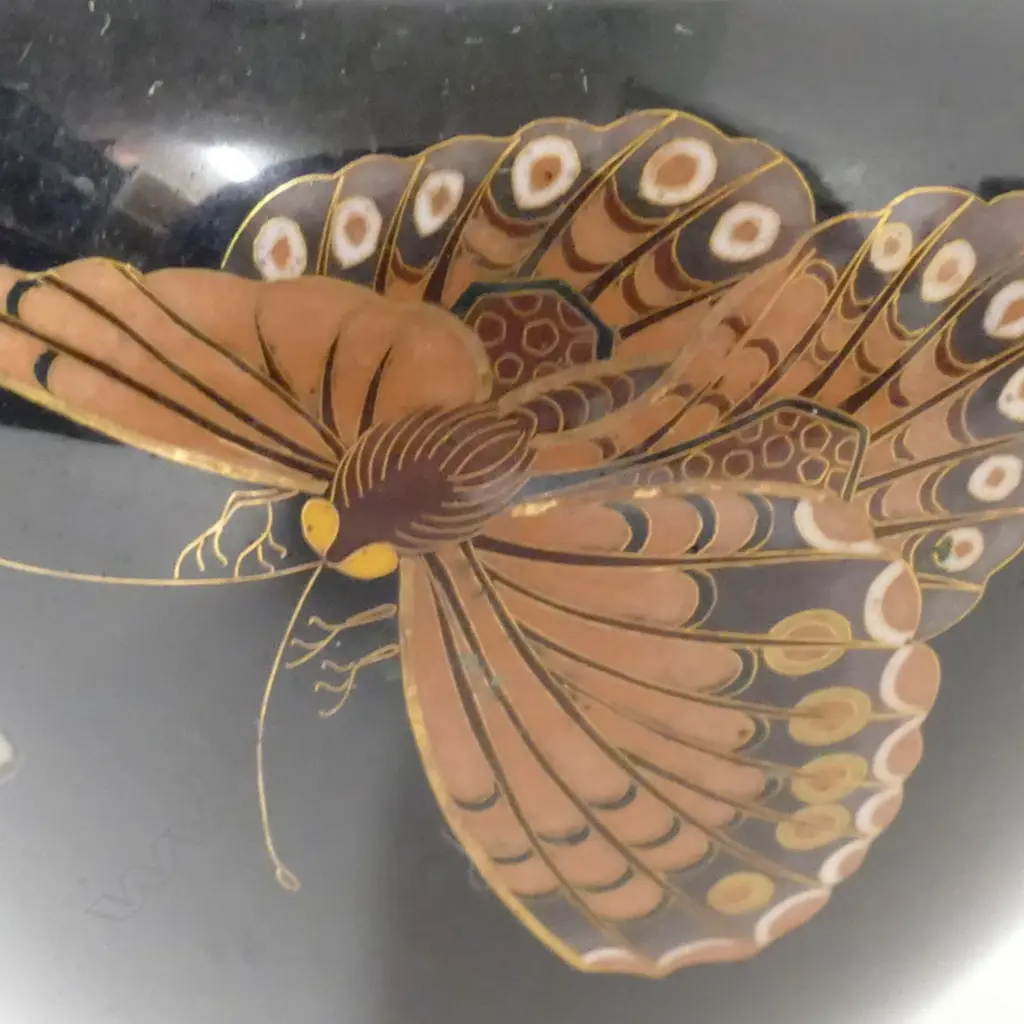 A small Japanese cloisonné vase in the manner of Yasuyuki Namikawa Image 1++