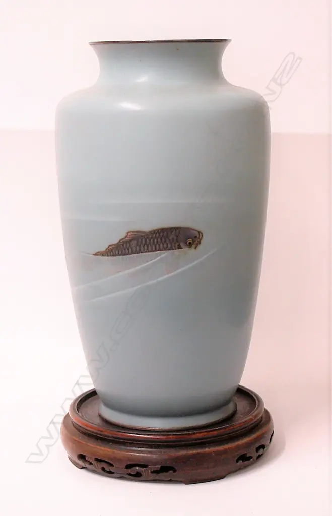 A moriage cloisonné enamel vase Image 1++