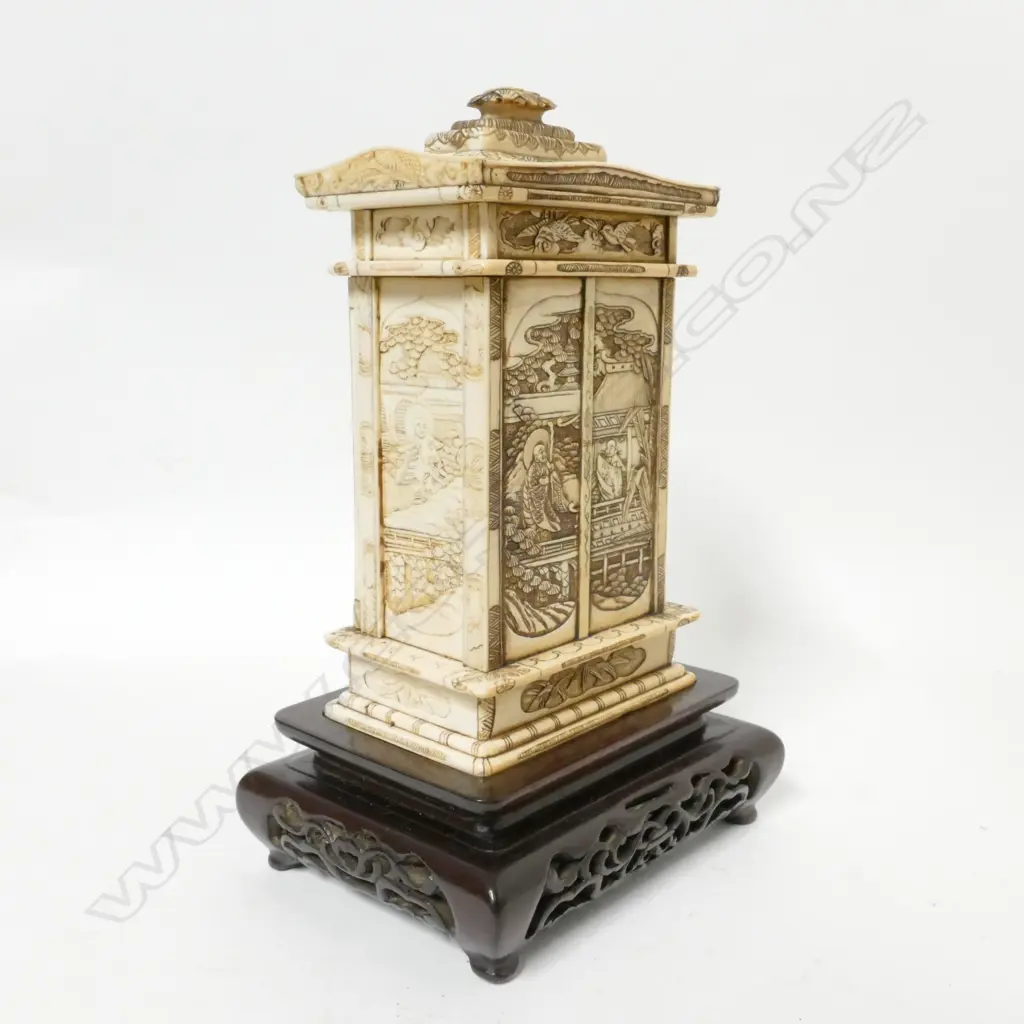 A Japanese Taisho period ivory miniature shrine cabinet (butsudan) Image 1++