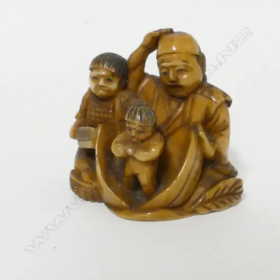 A small old ivory netsuke