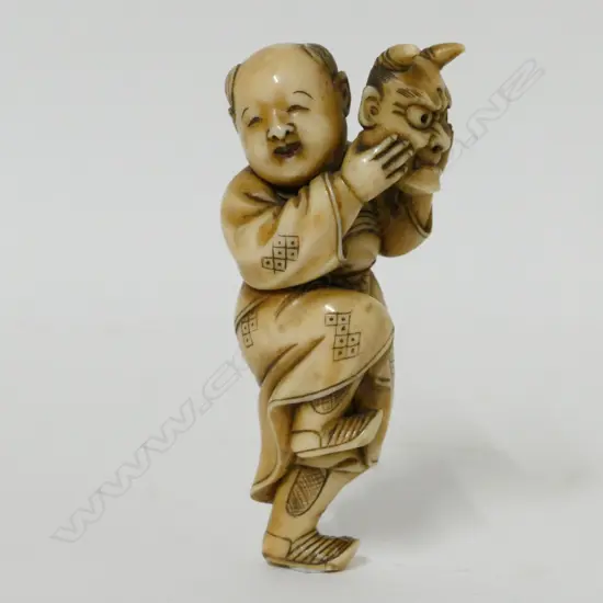 A good Japanese ivory netsuke