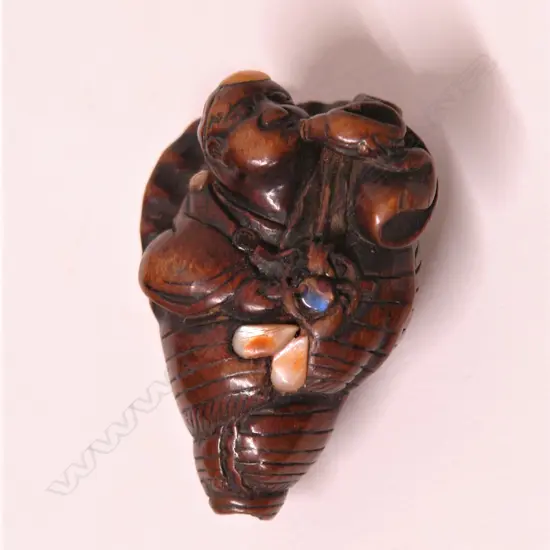 A fine old boxwood netsuke