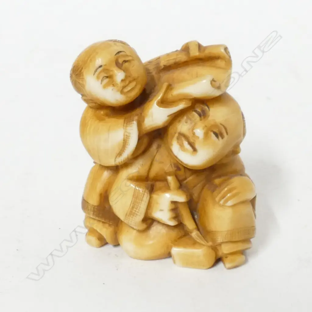 An ivory netsuke Image 1++
