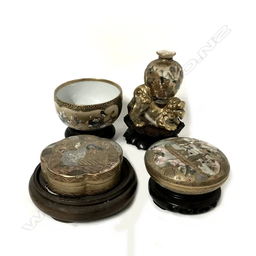 Four vintage Japanese Satsuma pieces Image 1++