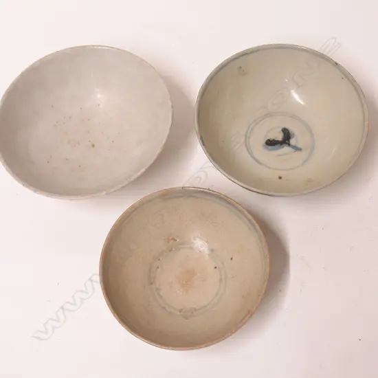 Three Chinese porcelain bowls
