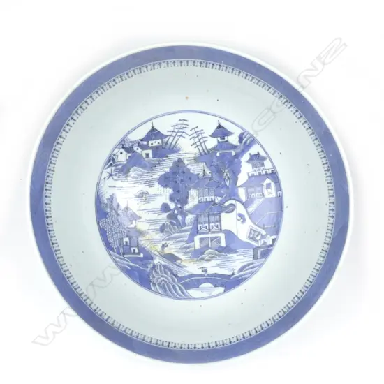 A Chinese porcelain punch bowl