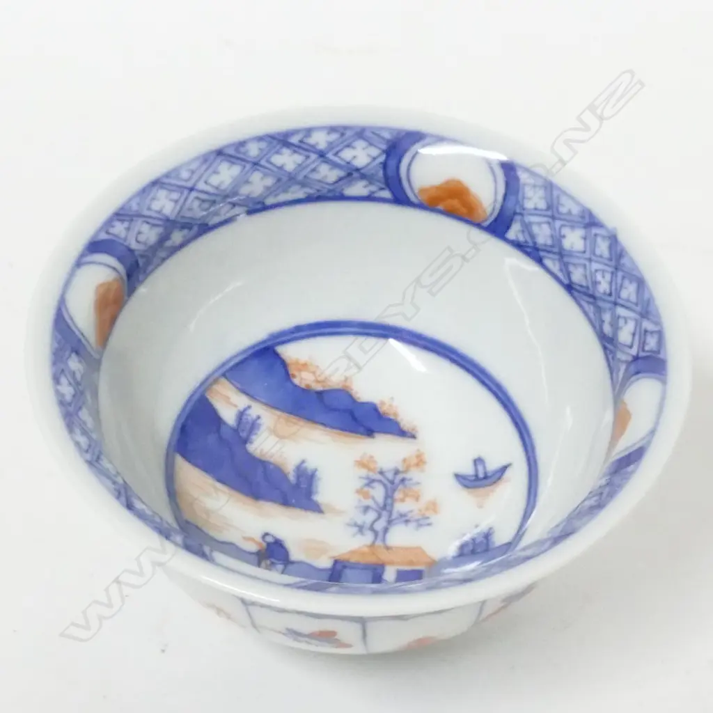 A Chinese porcelain wine cup Image 1++