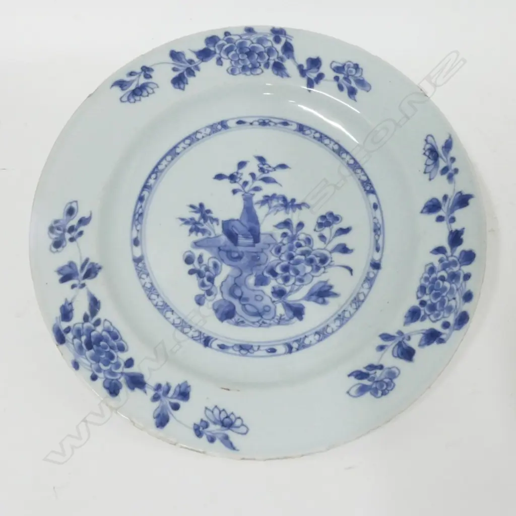 A Chinese blue and white porcelain exportware plate Image 1++