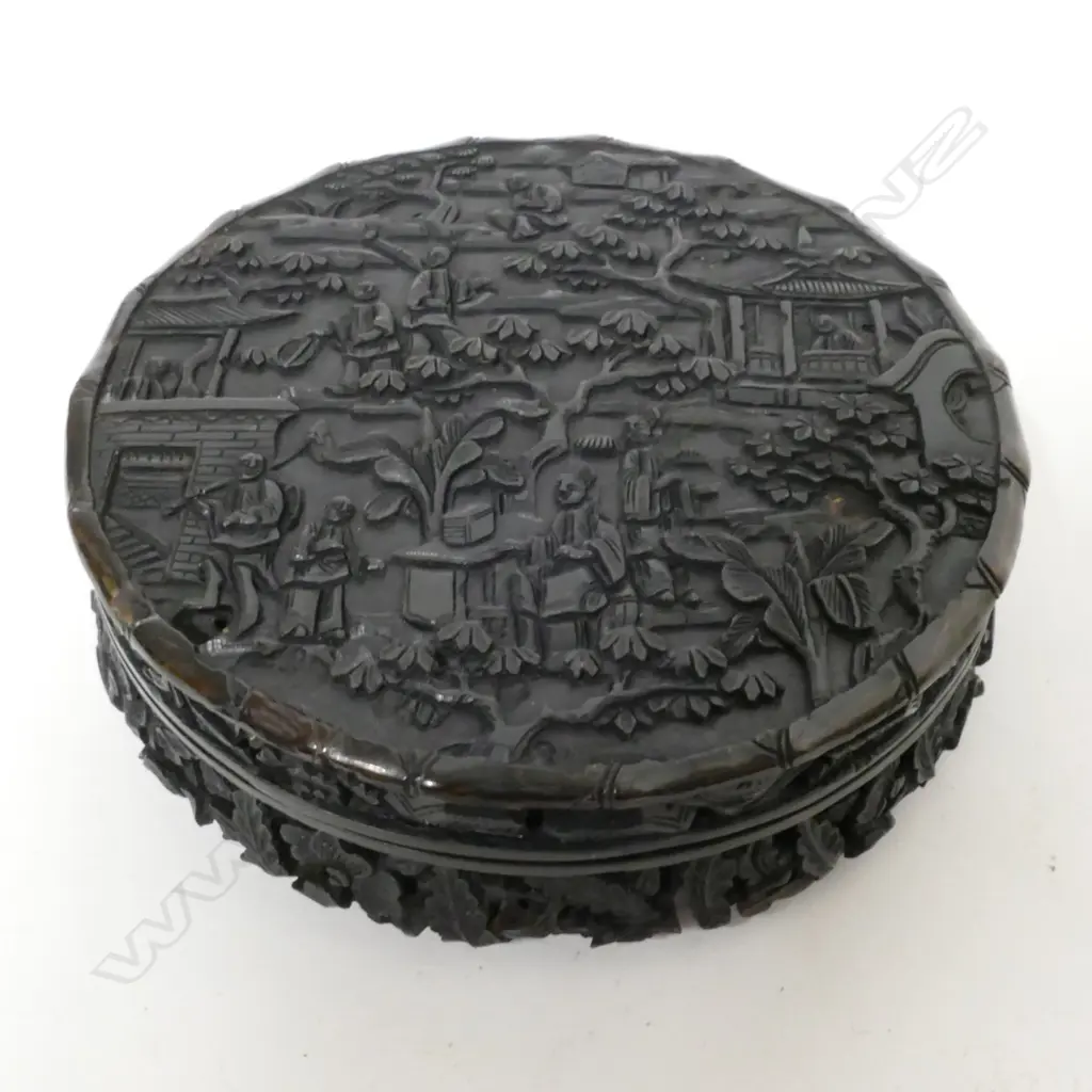 A 19thC finely carved tortoiseshell Chinese circular table snuff box Image 1++