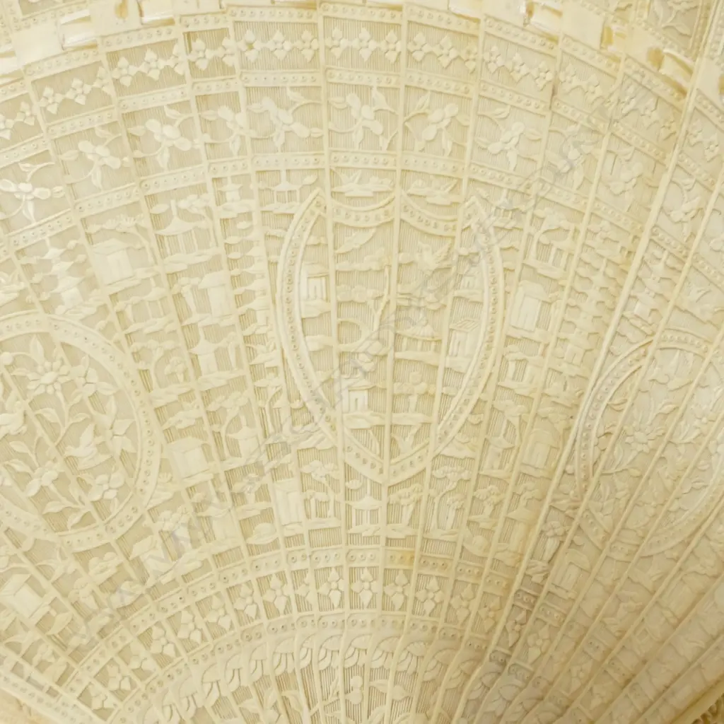 A Chinese ivory brisé fan Image 1++