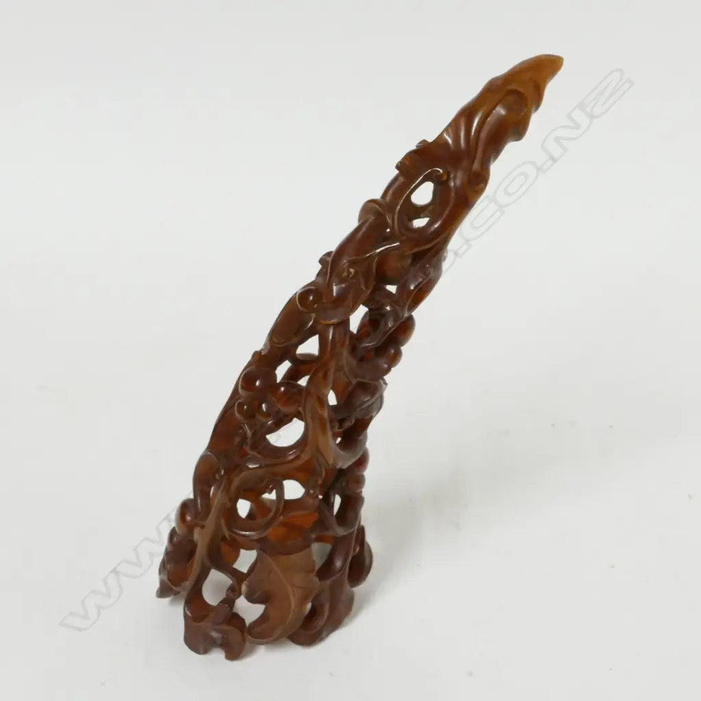 A 19thC Chinese carved horn Image 1++