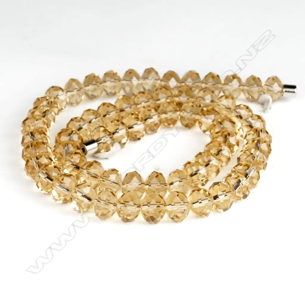 A citrine bead necklace Image 1++