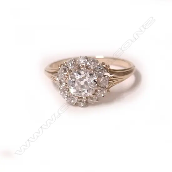 A Georgian 18ct. yellow gold and diamond cluster ring