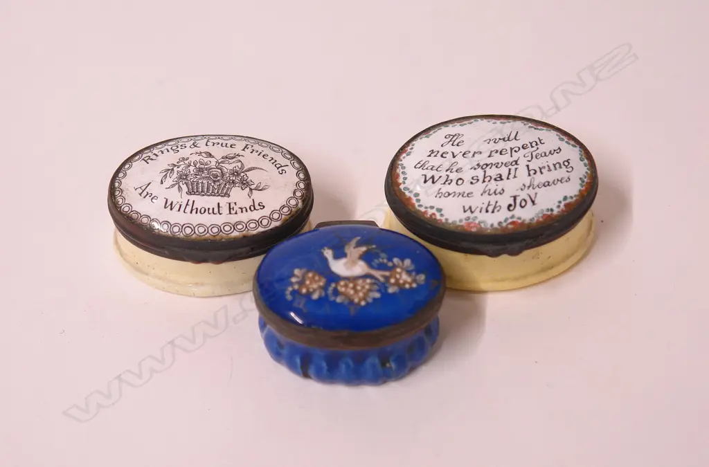 Three old enamel snuff boxes Image 1++