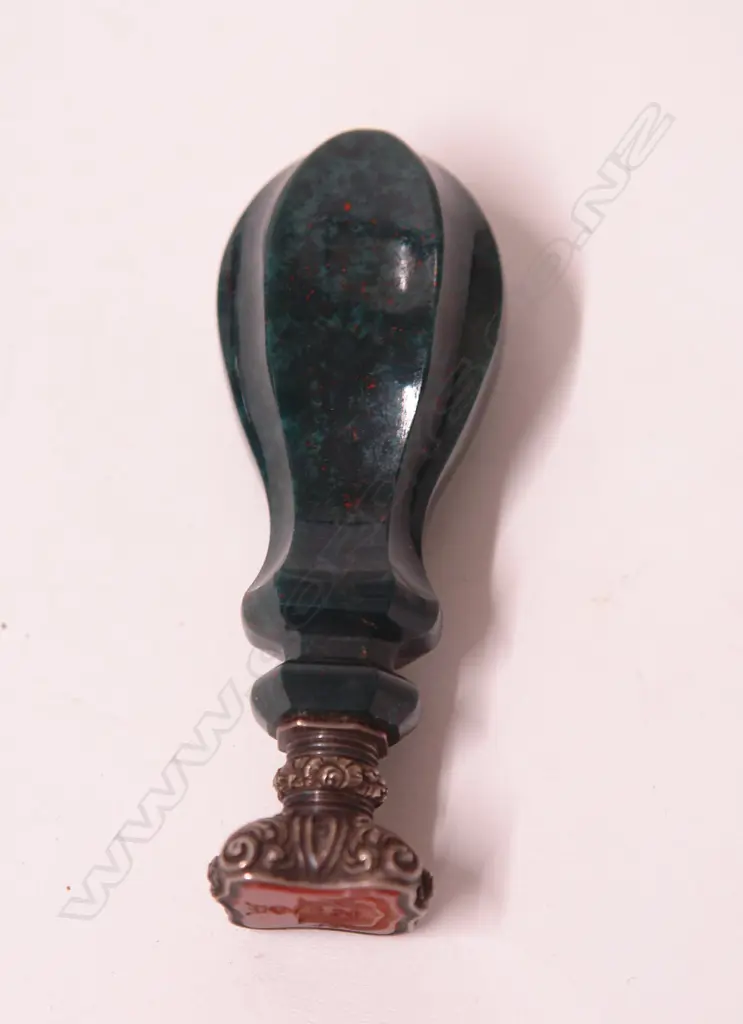 A 19thC desk seal Image 1++