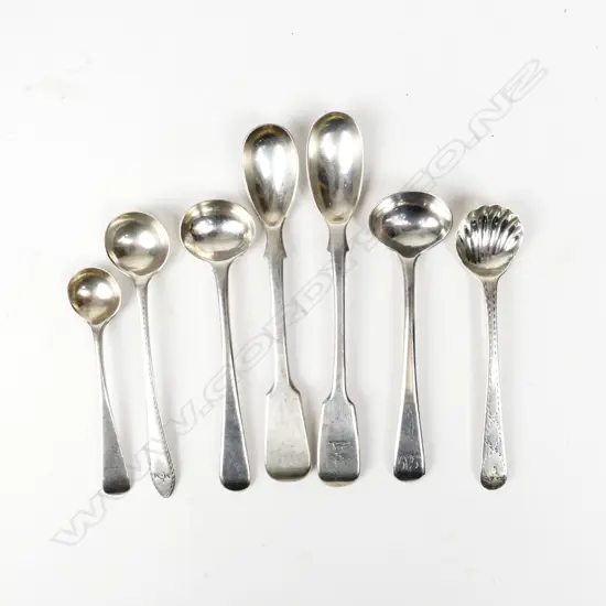 Two fiddle pattern silver mustard spoons and four Old English silver salt spoons