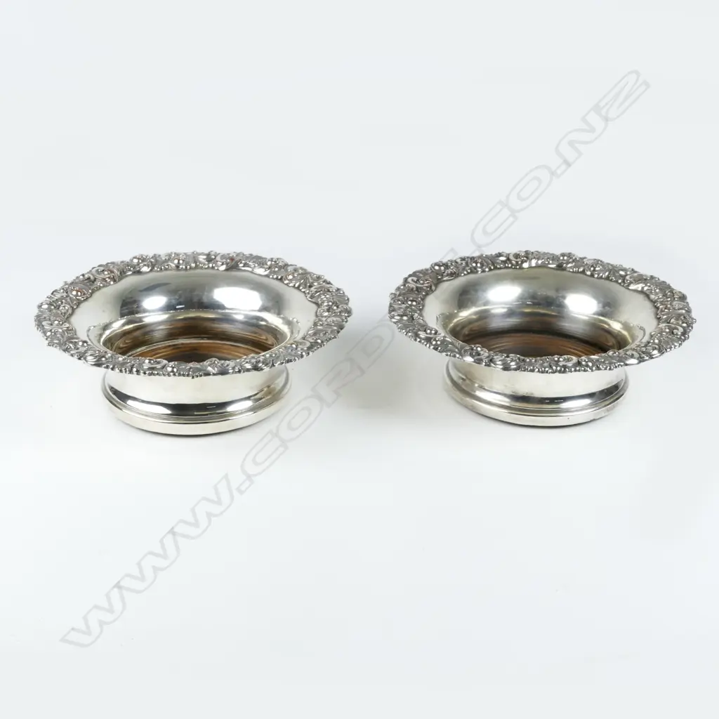 A pair of Old Sheffield Plate decanter coasters Image 1++