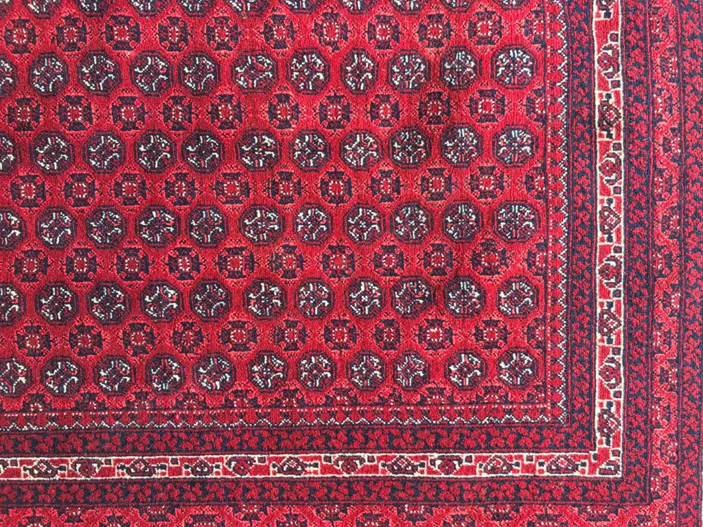 A large and impressive fine hand knotted Turkoman carpet Image 1++