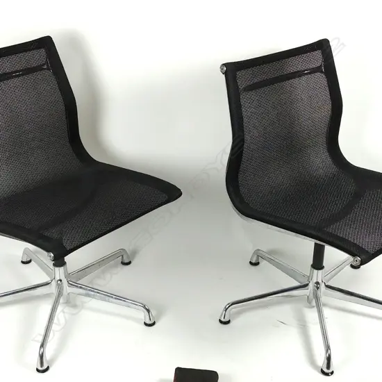 Set of 6 genuine Herman Miller - Charles Eames aluminium 'Group' side chairs(EA330)
