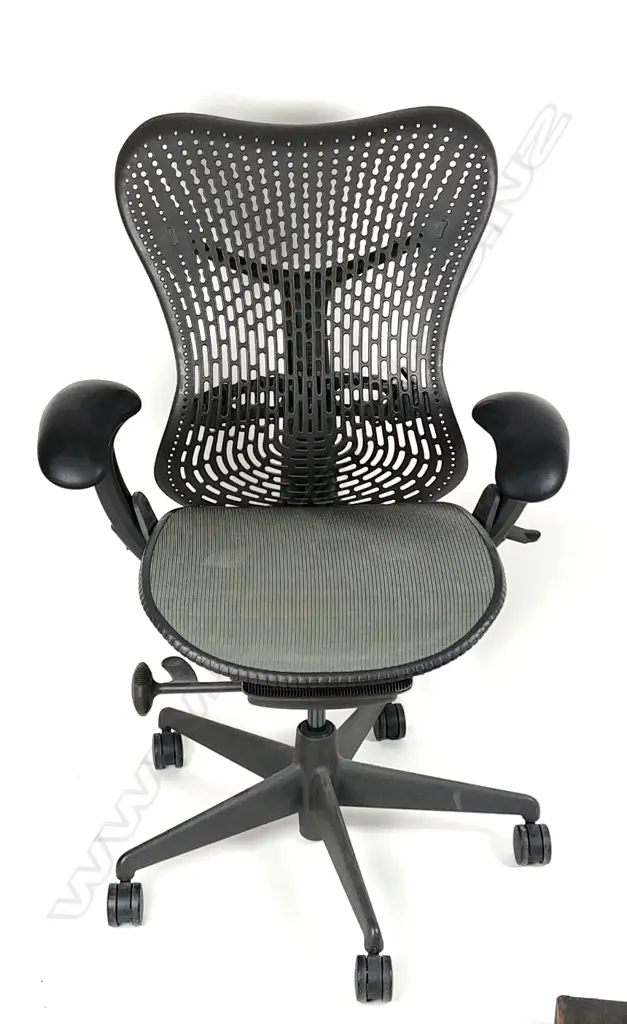 A pair of Herman Miller manufactured 'Mirra 2' desk chairs Image 1++