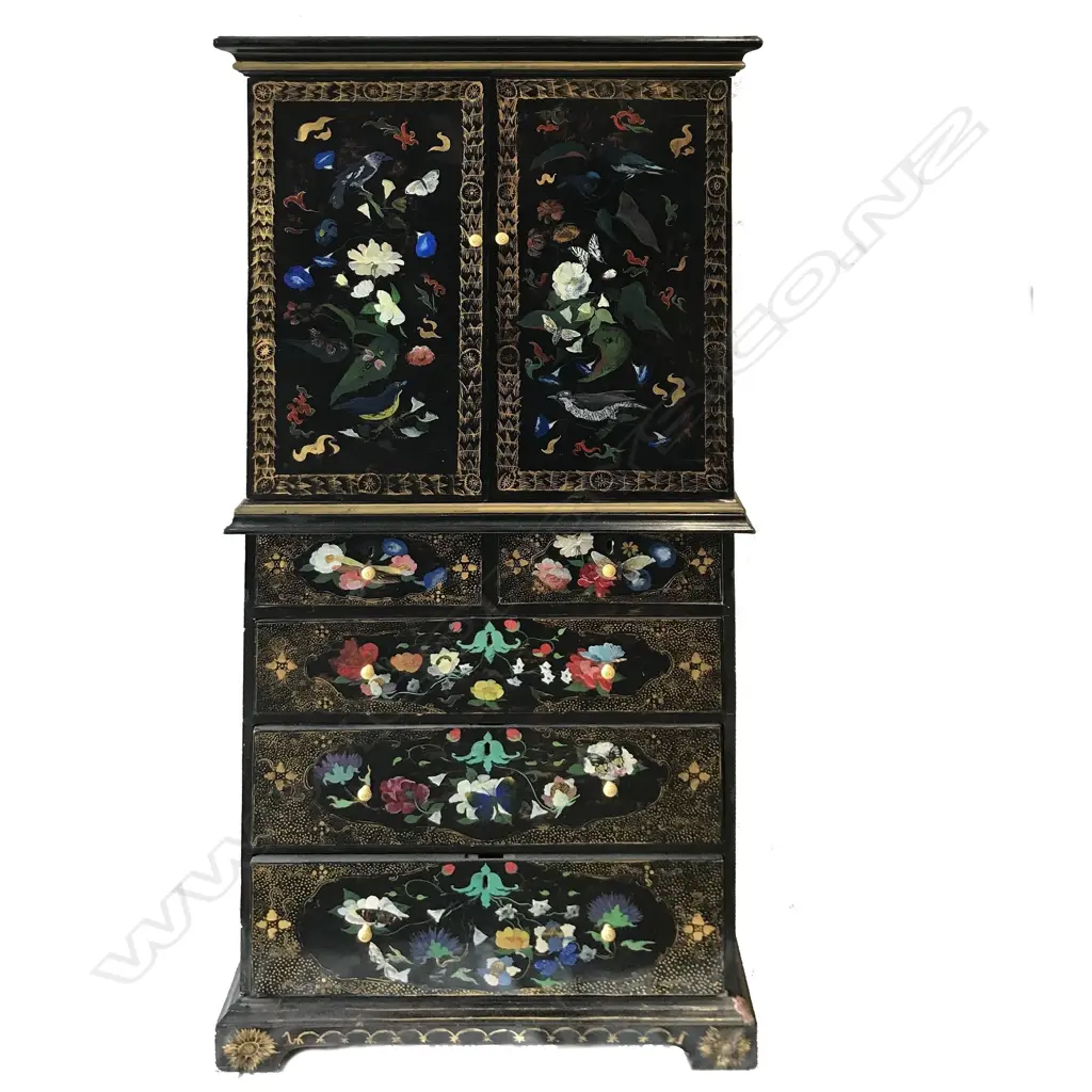 An early 1900s black japanned polychrome and gilt decorated collector's cabinet Image 1++