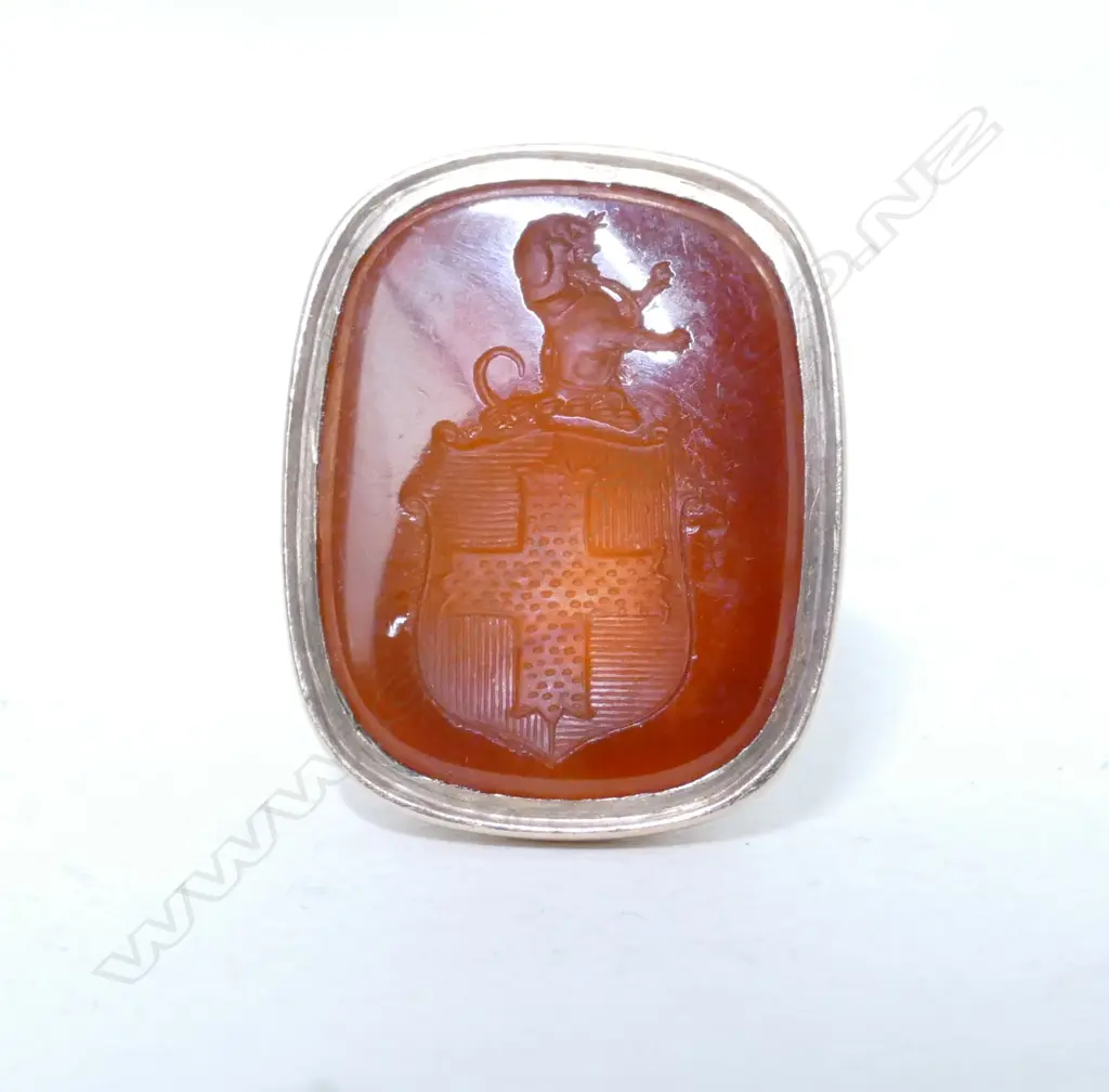 A George III 9ct. rose gold seal Image 1++