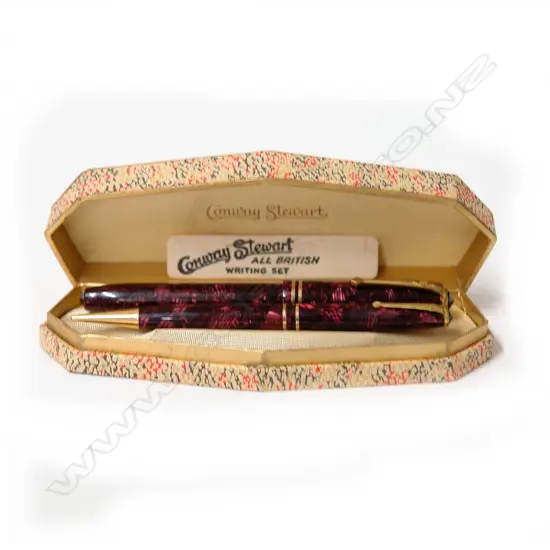 A cased pair of Conway Stewart fountain pen and propelling pencil