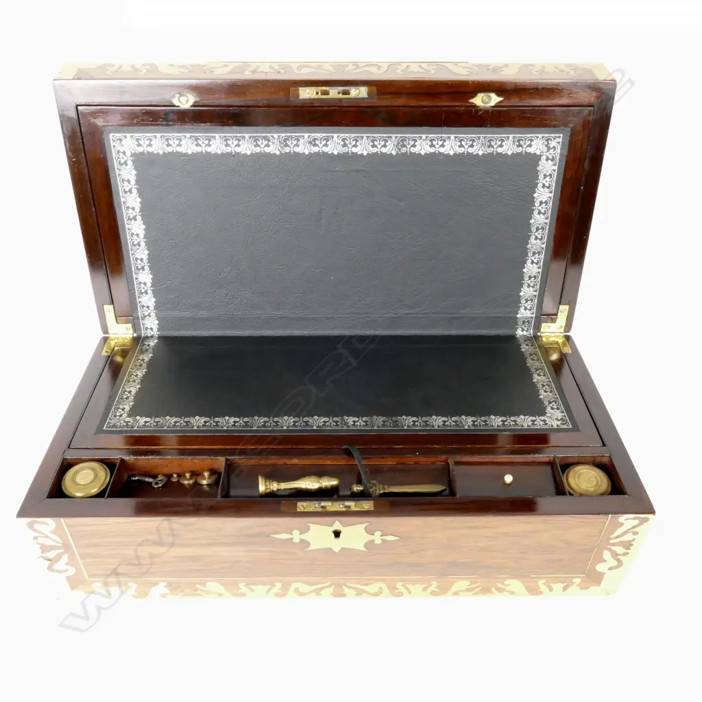 A good quality 19thC rosewood writing slope Image 1++