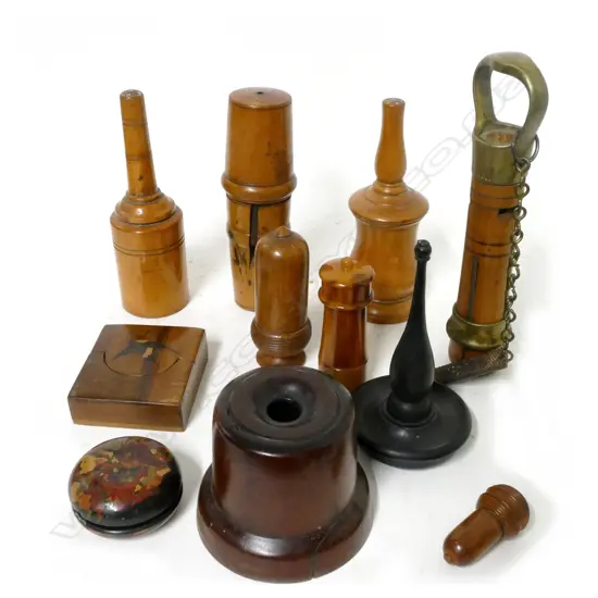 A collection of eleven pieces of treen
