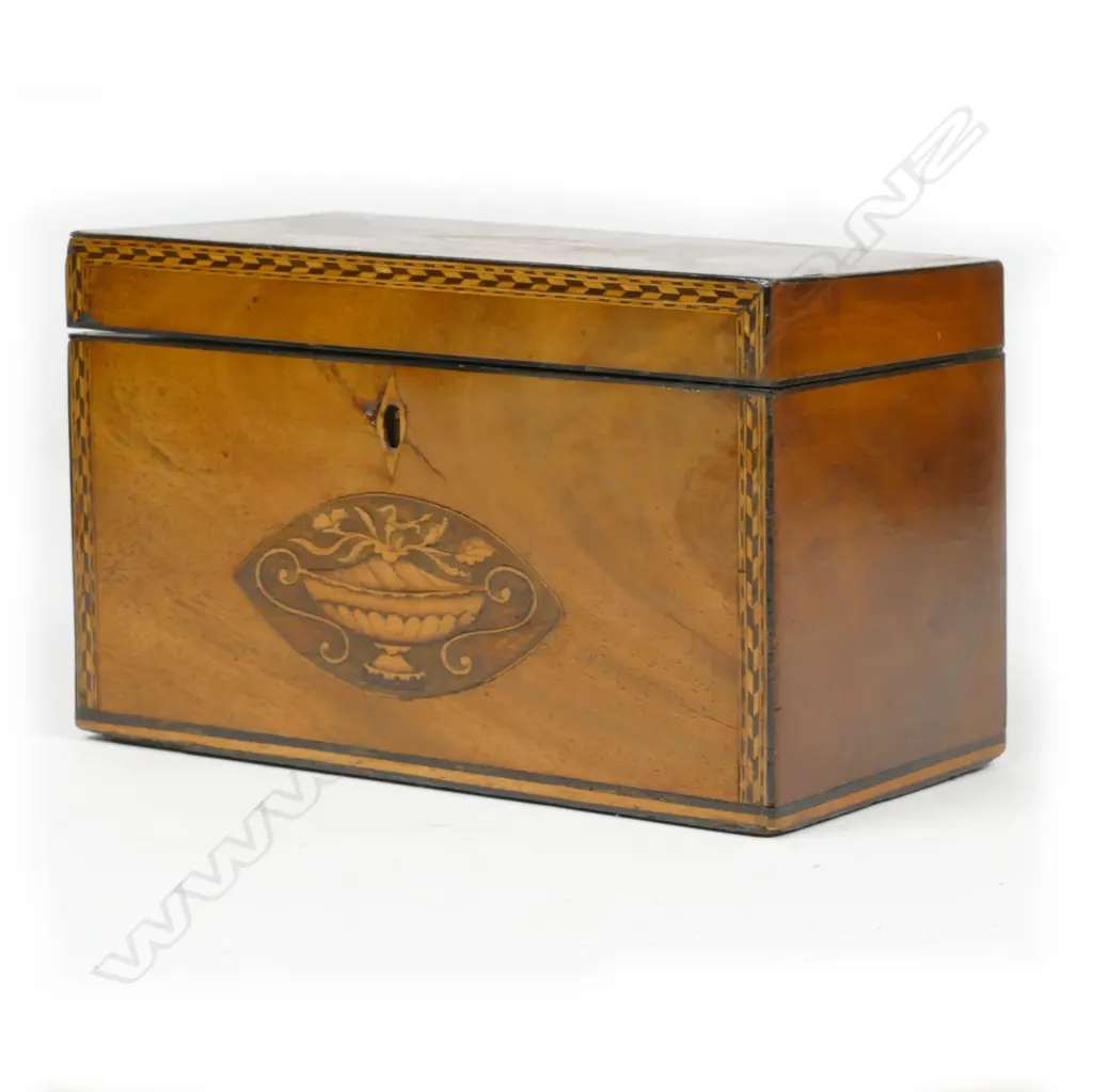 A Georgian mahogany inlaid tea caddy Image 1++