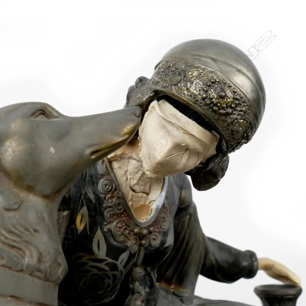 An Art Deco figure group Image 1++