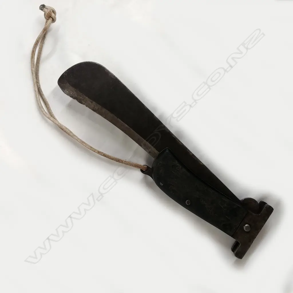 English – Butler & Co. machete Image 1++