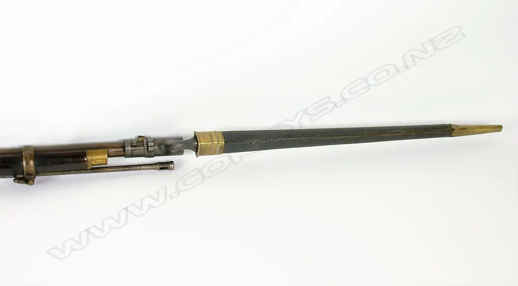 A good Enfield Pattern 1853 percussion musket N.Z. issue Image 1++