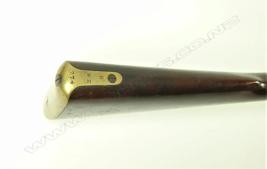 A good Enfield Pattern 1853 percussion musket N.Z. issue Image 1++