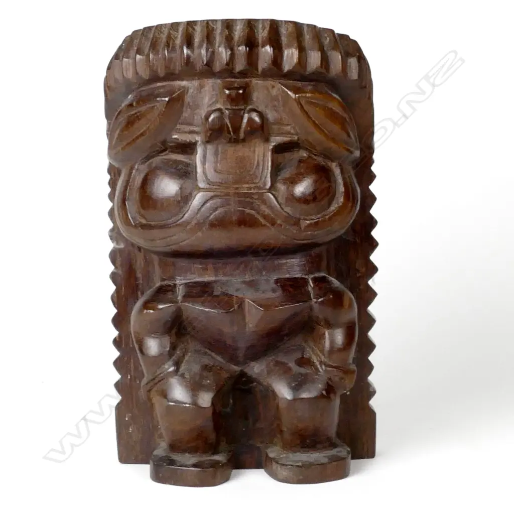 A Hawaiian carved teak totemic figure Image 1++