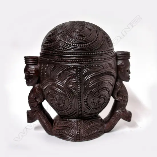 An early 20thC Maori carved figure supported bowl