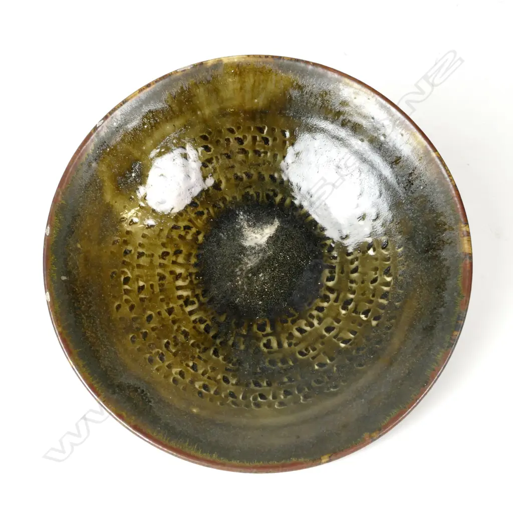 A Len Castle bowl Image 1++