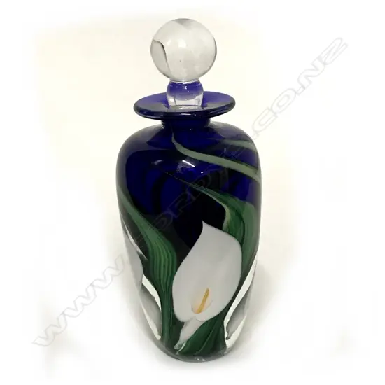 Peter Raos art glass 'Lilies'