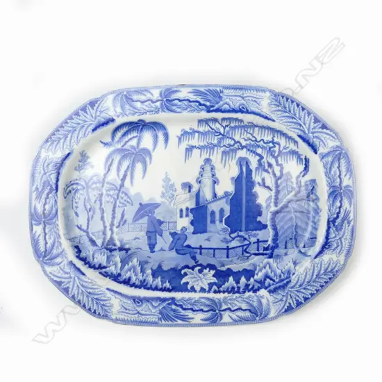 A Georgian period Davenport blue and white ashet