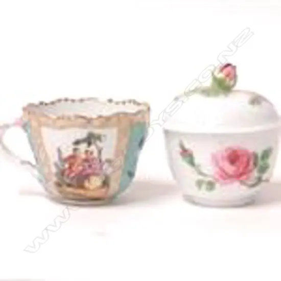 Two Meissen small porcelain pieces