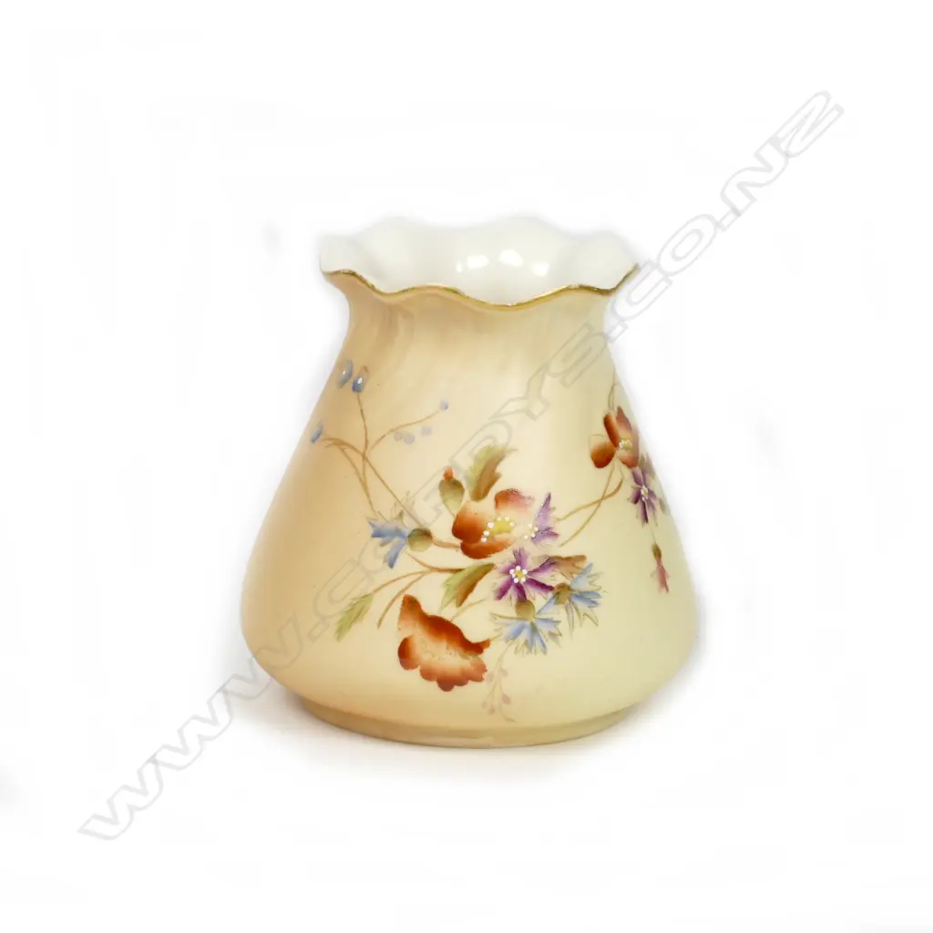A Royal Worcester small posy vase Image 1++