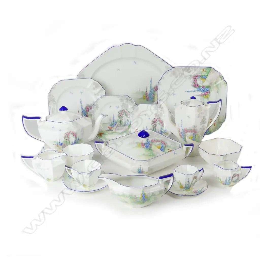 An extensive Shelley porcelain tea Image 1++