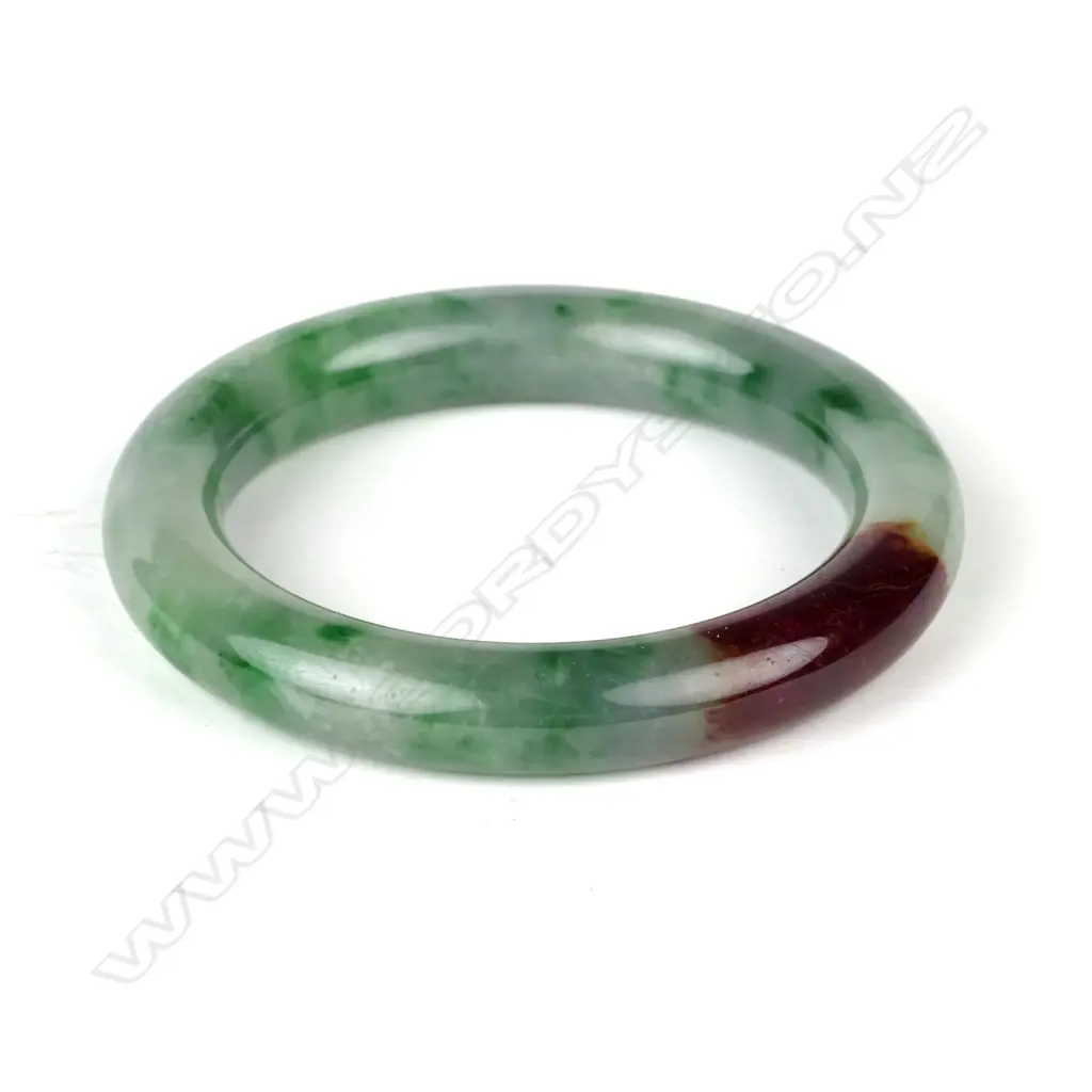 A jade bangle Image 1++