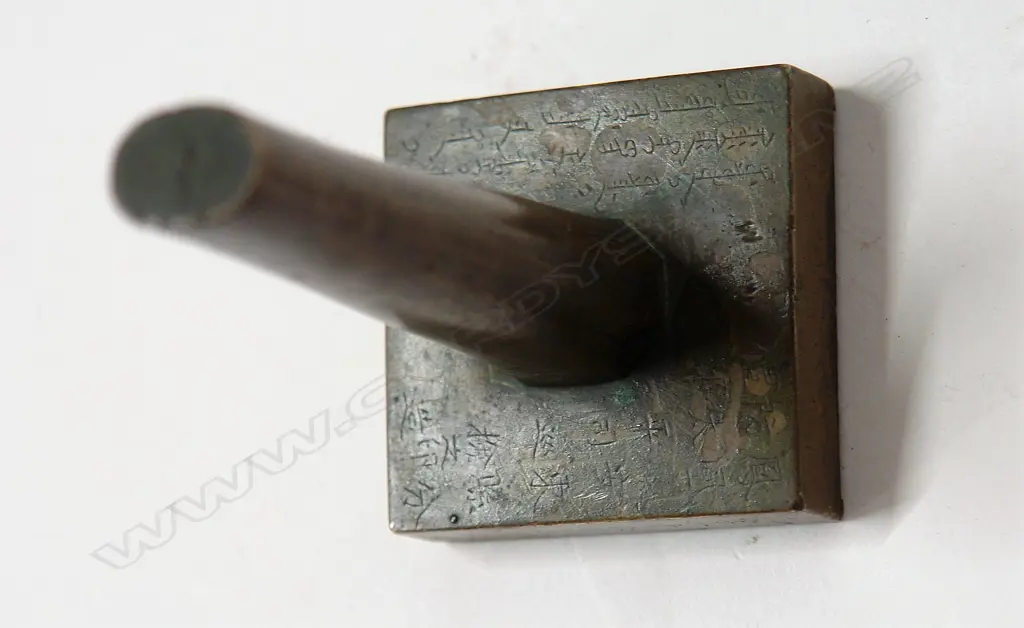 An old Chinese bronze scholar's large desk seal Image 1++